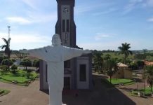 Proposta de Bolsonaro prevê fim de pequenos municípios; Álvares Florence e Parisi se enquadram