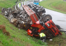 MIRASSOL – Motorista perde controle e tomba carreta na Washington