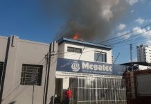 INCÊNDIO – Imóvel comercial pega fogo no Centro de Rio Preto