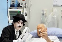 Charles Chaplin distribui amor em Semana Natalina