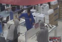 Criminosos invadem loja furtam 30 celulares em Mirassol