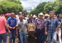 Asa Branca é sepultado em cerimonia marcada por emoção e homenagens