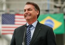 Bolsonaro diz que teste de coronavírus deu negativo