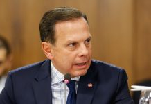 Governo de SP faz acordo com supermercados para oferta de álcool gel a preço de custo