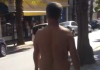 Homem que andava nu pelo centro da cidade é contido pela Polícia