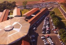 Armado, aluno de Medicina invade Universidade Brasil em Fernandópolis por causa de documentos