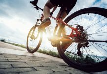 Ciclista, olho vivo às regras de trânsito