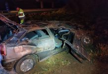 Dois jovens em carro furtado morrem em acidente