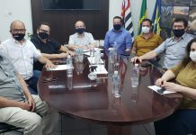 ACV apresenta a prefeito demandas para o comércio