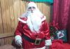 Papai e mamãe Noel têm casa, trenó e reacendem a magia do Natal em Votuporanga