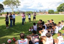 Futuros Craques: Projeto inovador em Votuporanga prepara futuros craques para o futebol
