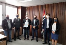 Jorge Seba assina doação da área da antiga Colônia da Fepasa para o Município