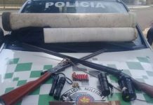 Dupla é detida por porte ilegal de arma de fogo e munições na região