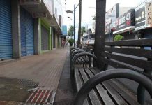 Com internações em alta e novas variantes, governo de SP deve endurecer quarentena