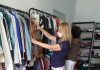 Fundo Social disponibiliza roupas e calçados para pessoas carentes