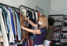 Fundo Social disponibiliza roupas e calçados para pessoas carentes