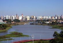 Doze cidades da região amanhecem em lockdown