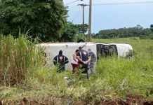 Motorista morre após van capotar em Fernandópolis
