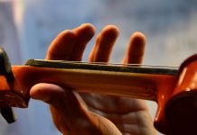 Alunos do Projeto Sinfônico da Escola Municipal de Artes gravam vídeo a distância e formam orquestra virtual