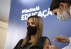 Estado de SP inicia hoje vacinação de profissionais da educação