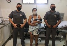 Recém-nascido engasgado com leite é socorrido por policiais militares em Rio Preto