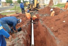 Saev fiscaliza obras de substituição da rede de abastecimento de água em bairro da região Oeste