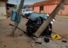 Carro é abandonado após motorista bater em poste de energia em Rio Preto