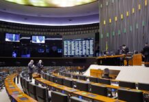 Câmara aprova MP do novo salário mínimo de R$ 1.100