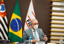 Ministro diz que é possível vacinar toda população brasileira em 2021