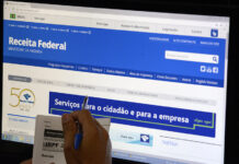 IR 2021: Bolsonaro veta projeto que prorrogava até julho prazo para declaração, diz Planalto