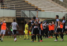 CAV desperdiça ‘caminhão’ de gols e vence o lanterna Penapolense