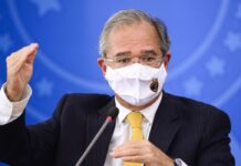 Paulo Guedes diz que reforma administrativa será moderada