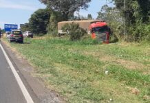 Caminhoneiro foge da PRF e abandona caminhão em Bady Bassitt