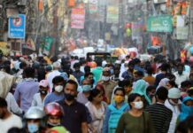 Fraudes na venda de vacinas podem ter atingido milhares de indianos