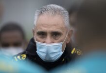 Tite diz que não está pensando em Copa do Mundo e que a Seleção “não é um mundo cor de rosa”