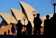 Austrália prolonga confinamento em Sydney por um mês