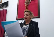 Sessão da Câmara é marcada pela posse de ‘Tia Paula’