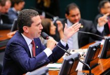 Justiça de São Paulo obriga o YouTube a retirar do ar vídeo contra o Deputado Fausto Pinato