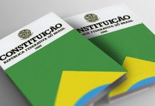 “Democracia e a colonização dos tempos modernos”