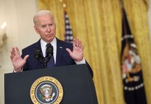 Biden tenta afastar críticas sobre saída dos EUA do Afeganistão