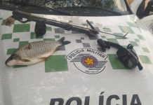 Em Mira Estrela, dupla é multada por pesca com método não permitido