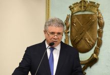 Empresário, esposa e 3 filhos estão entre as vítimas de queda de avião