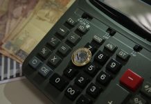 Reajuste salarial fica abaixo da inflação em agosto