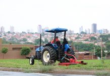 Prefeitura intensifica limpeza de terrenos públicos