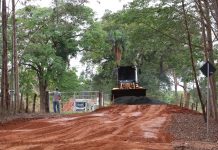 Prefeitura revitaliza novo trecho da Estrada Rural VTG 153
