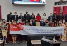 Voto de Congratulação: Professor Edilson Doimo é homenageado na Câmara