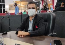 Carlim Despachante pede recapeamento em rua do bairro Cidade Nova