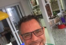 Professor é internado em estado grave após acidente de moto