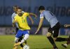 Seleção enfrenta Uruguai buscando virtual classificação para Copa