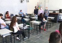 Prefeito empossa novo Conselho da Juventude